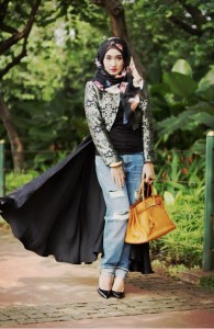 Contoh-Gambar-Baju-Busana-Casual-Hijab-Muslim-Celana-Jeans-Yang-Cantik-Terbaru-Trendy-2016