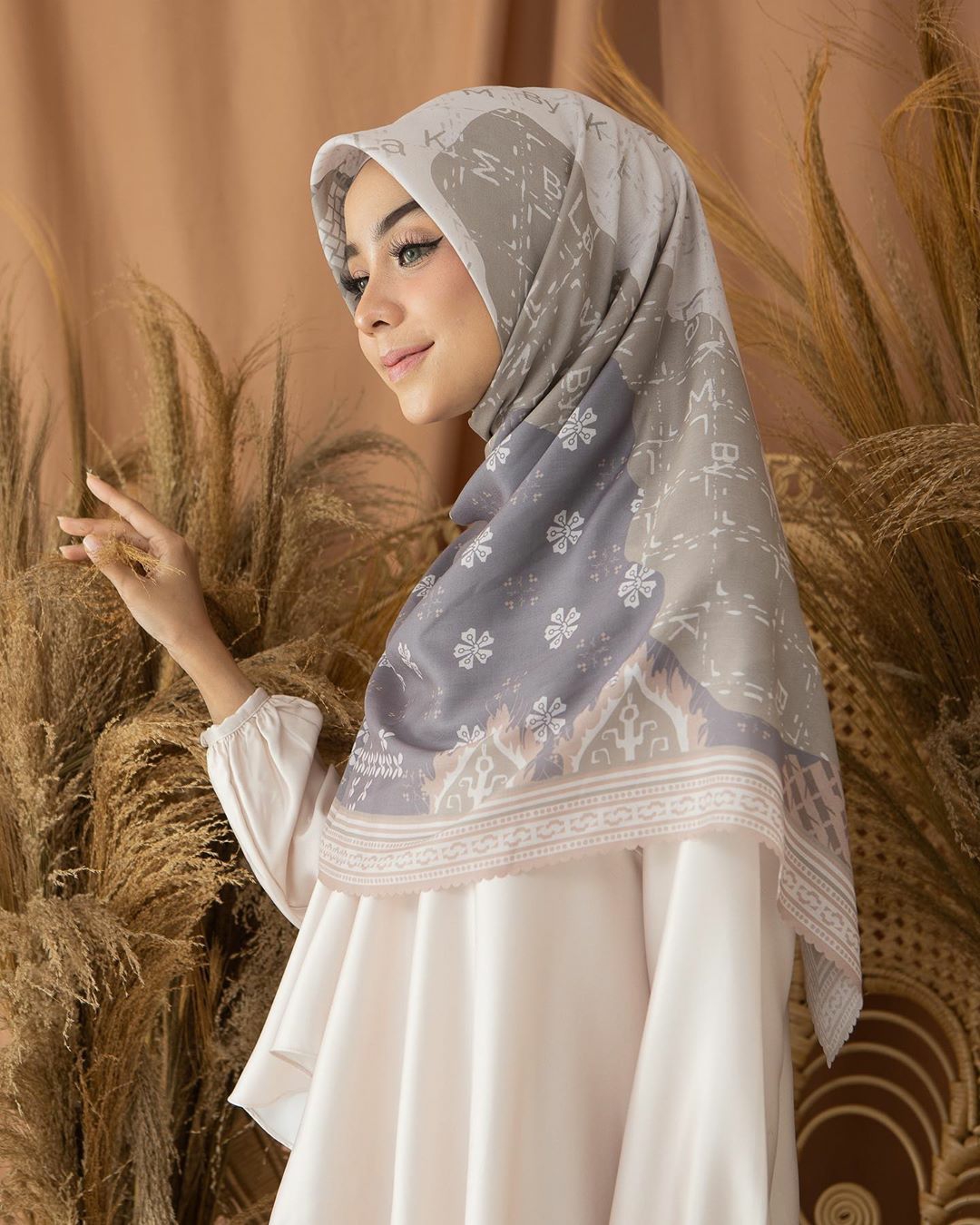  Jilbab  Wearingklamby Samika Gantari Lavana J086 Fika Shop